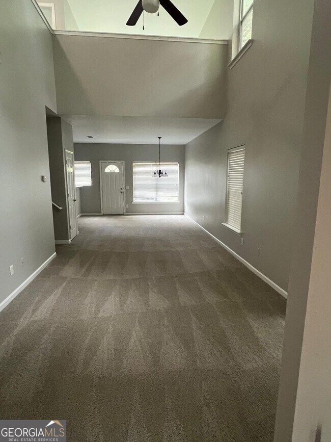 Foto del edificio - 585 McWilliams Rd SE