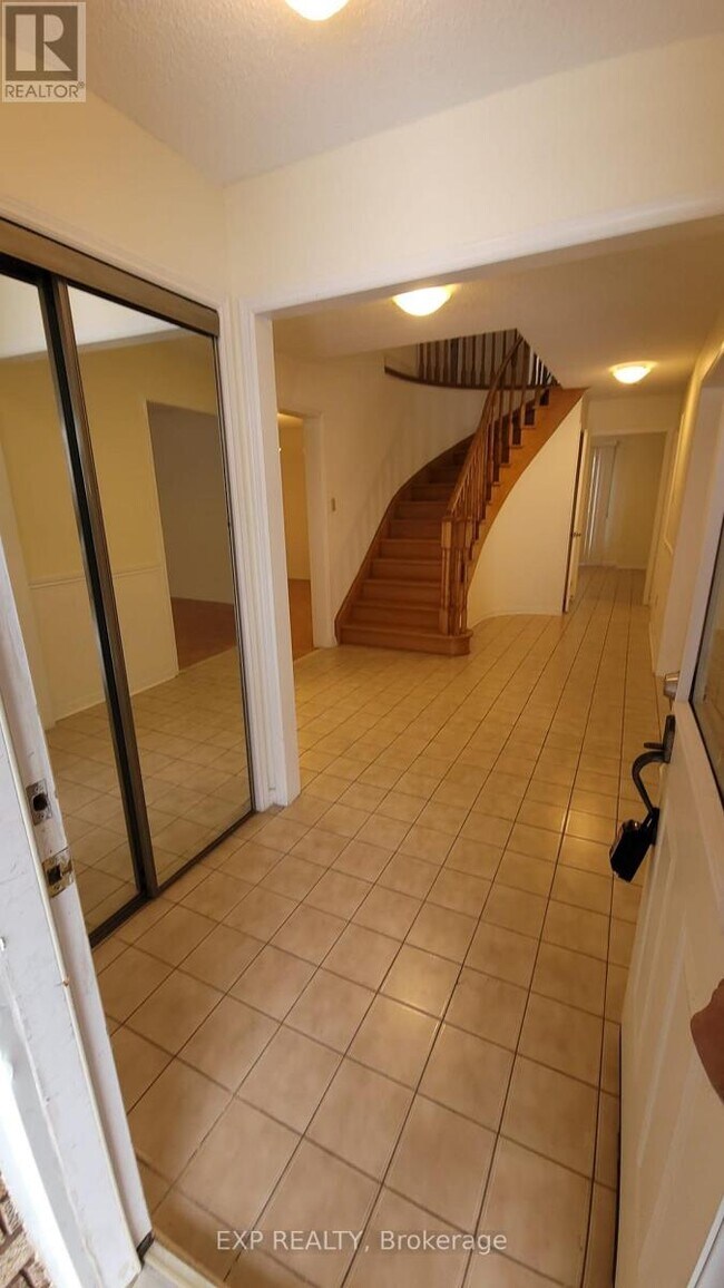 Photo du bâtiment - 4483 Radisson Crescent