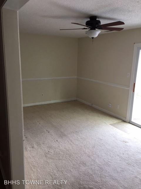 Building Photo - 420 Longleaf Rd