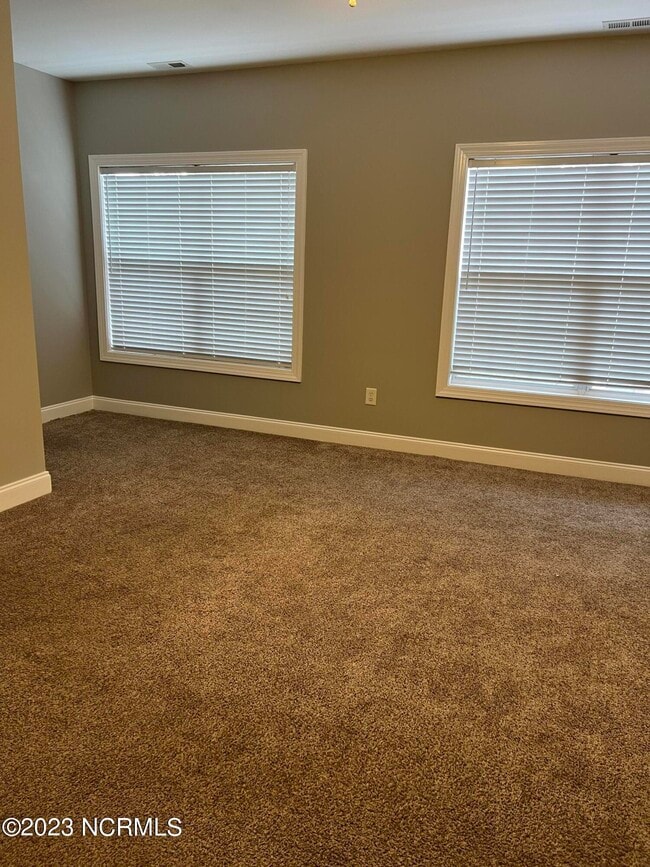 1935 Tara Ct Unit 204, Greenville, NC 27858 Condo for Rent in