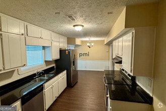 Building Photo - 1815 Danielle Pl
