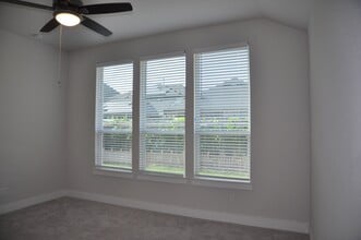 Building Photo - 31822 Grand Orch Ln