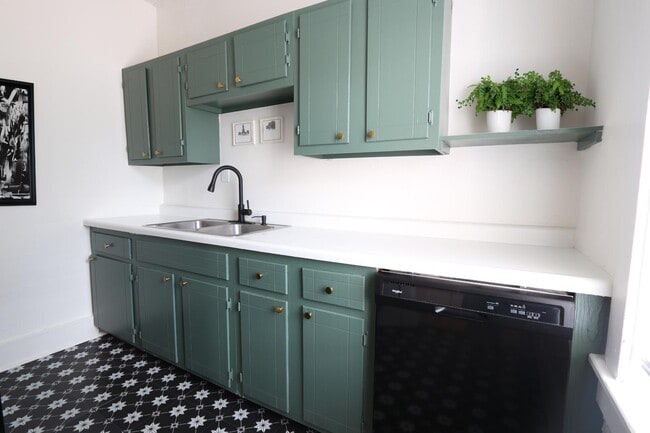 Photo - 1529 Madison Ave Apartment