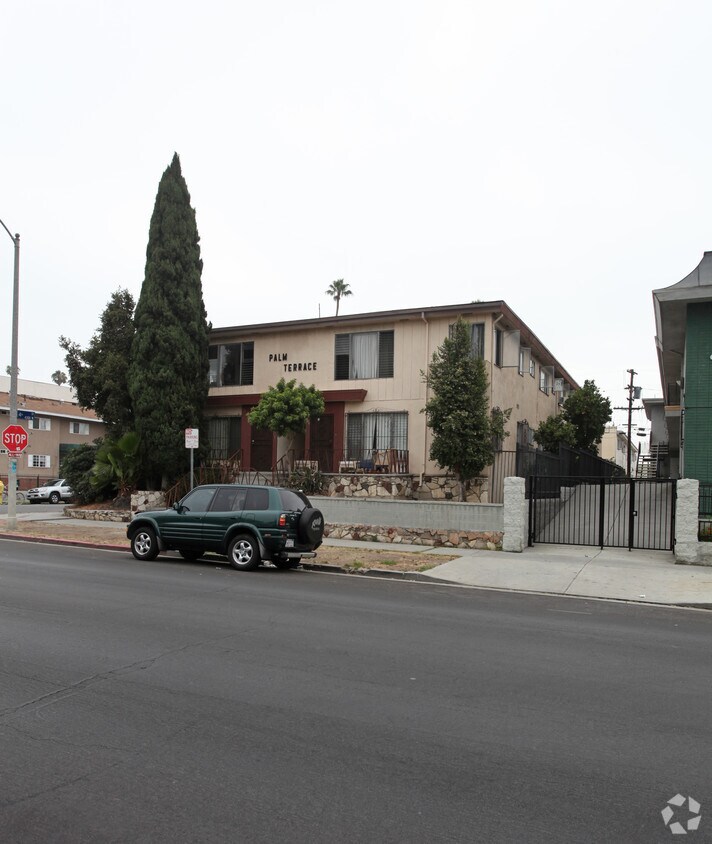 Foto del edificio - 4316 W 4th St