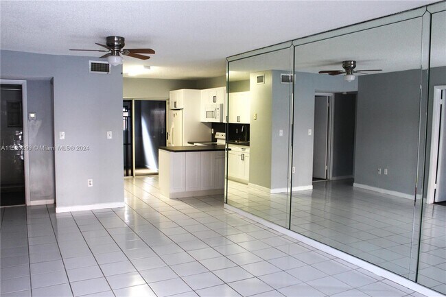 Foto del edificio - 7692 W 29th Ln