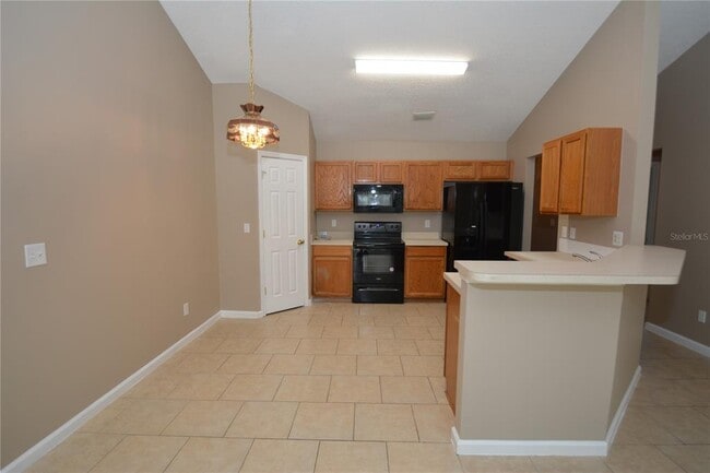Building Photo - 33 Rose Petal Ln