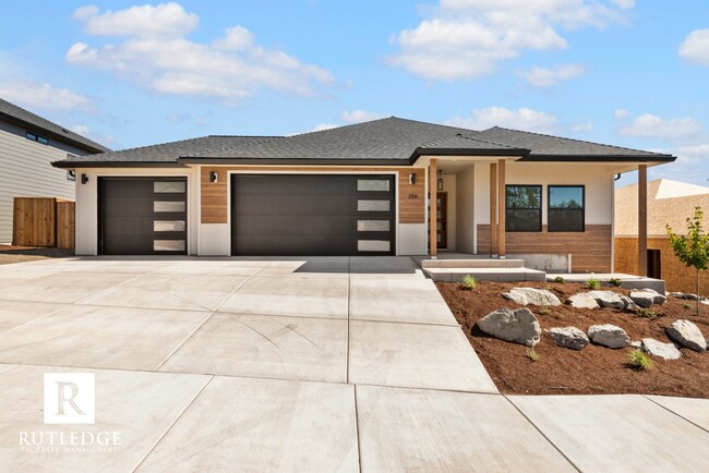 Foto del edificio - Exquisite 3 Bed / 2.5 Bath Home near the Eagle Point Golf Course!
