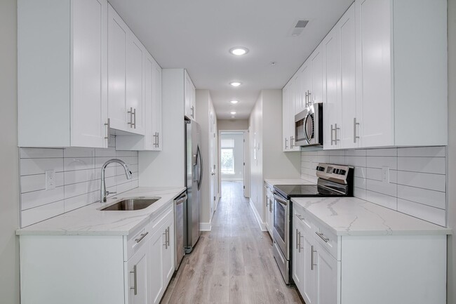 Photo - 2017 N College Ave Apartment