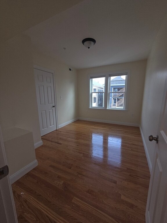 Foto del edificio - 49 Woodcliff St