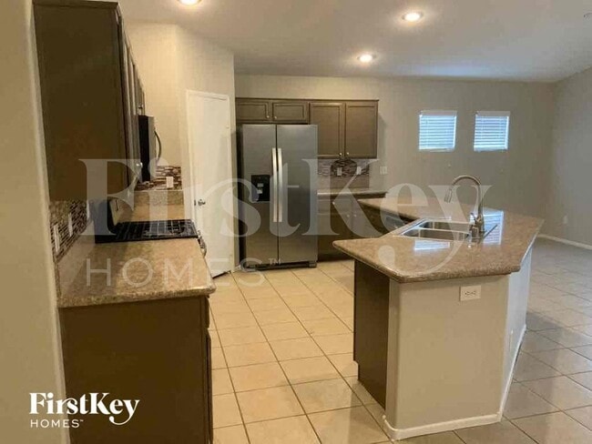 Foto del edificio - 2209 Meadow Green Ave