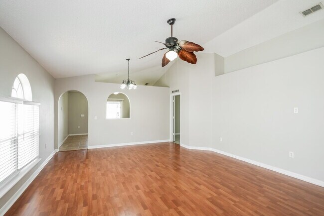 Building Photo - 11431 Ivy Flower Loop