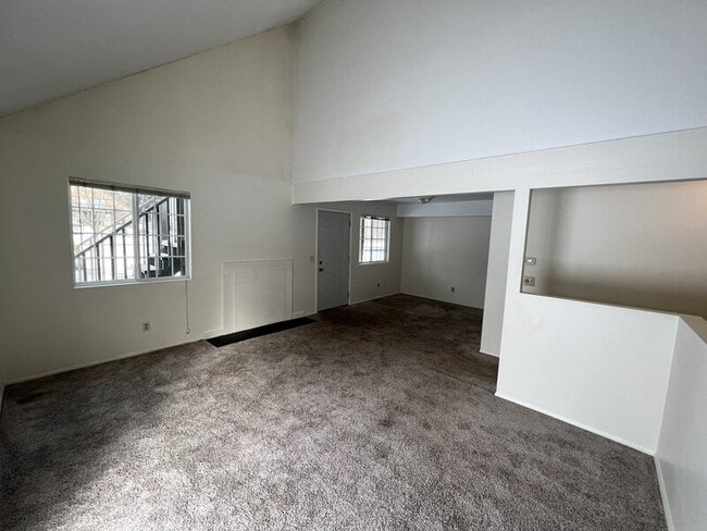 Building Photo - 6025 Briarcliff Path