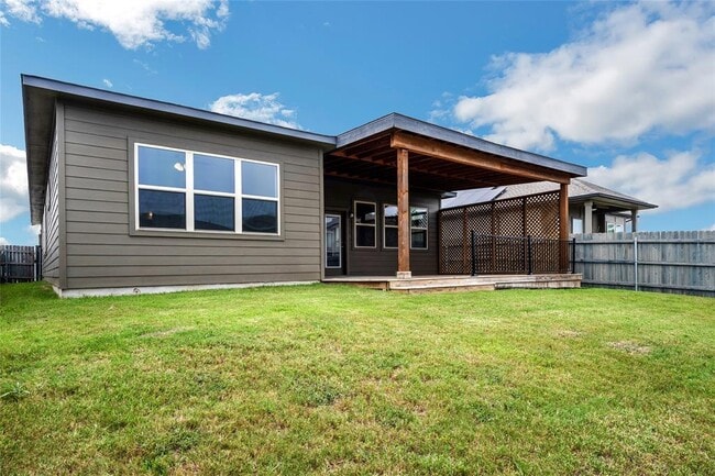 Building Photo - 16408 Fetching Ave