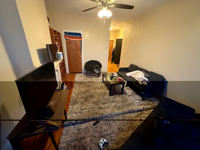 Building Photo - 88 Hammond St