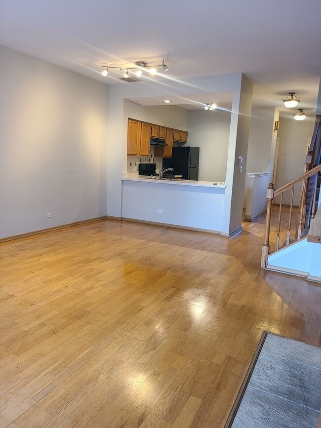 Foto del edificio - 100 Harvest Gate Rd