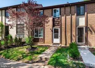 Building Photo - 6577 Sweet Fern