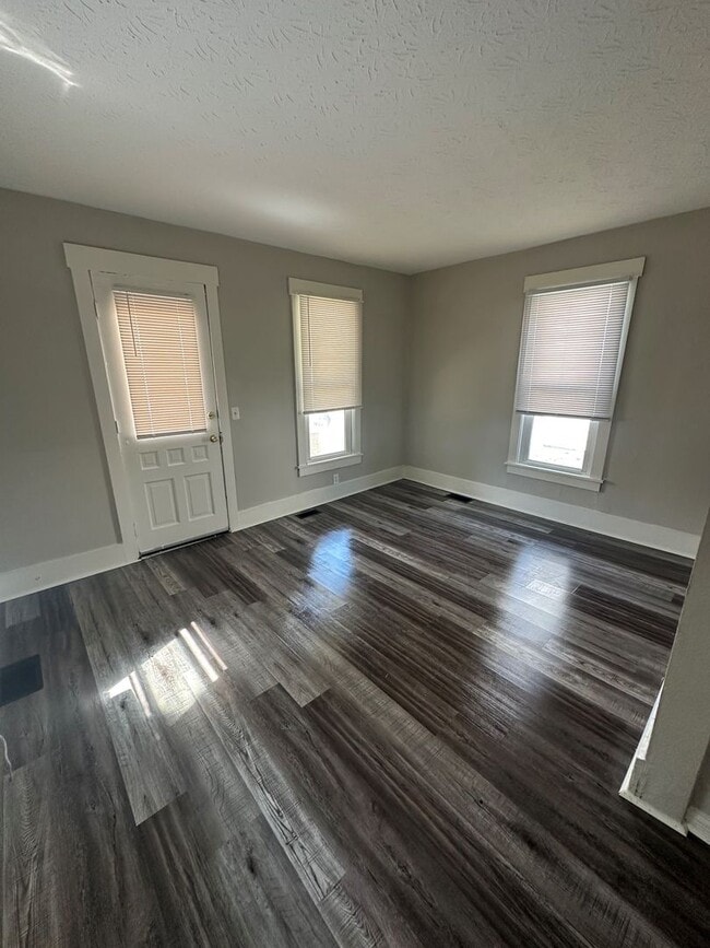 Photo - Rent Special Available! Pet Friendly 2 Sto... House
