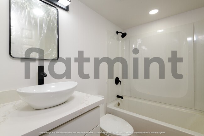 Foto del edificio - 4646 S Willow St