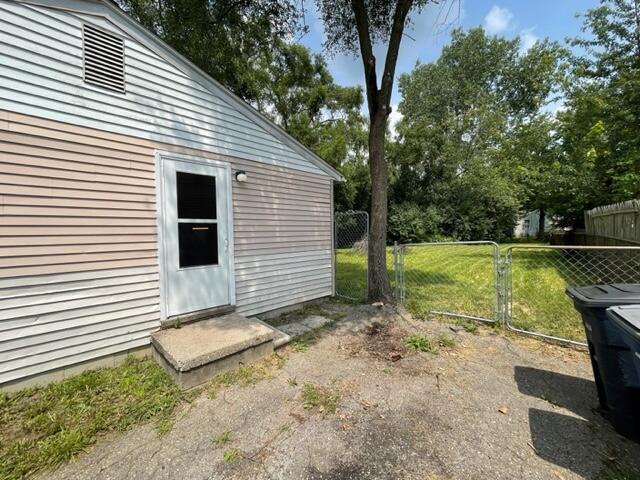 Building Photo - 7 Lucerne Ct