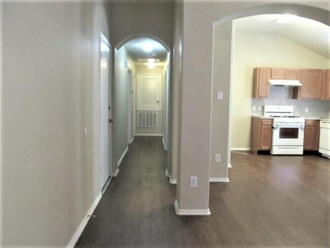 Building Photo - 2702 Puddle Duck Ct