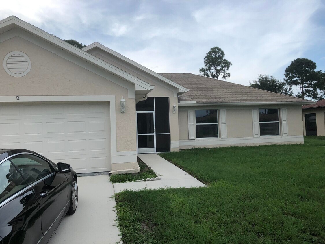 1733 SW Penrose Ave, Port Saint Lucie, FL 34953 House Rental in Port