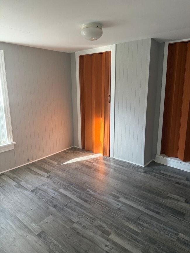 Building Photo - 332-334-334 Cincinnati Ave