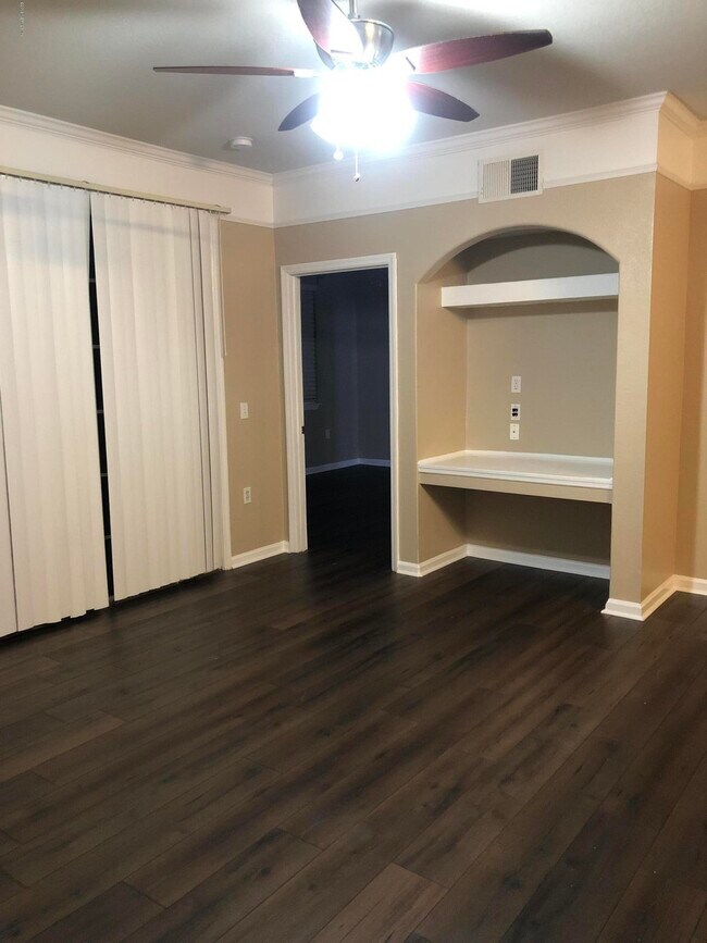 Foto del edificio - 8550 Touchton Rd