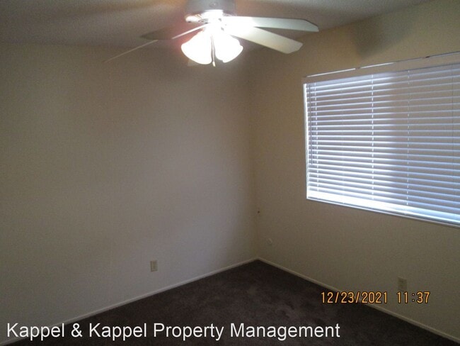 Building Photo - 2 br, 1.5 bath House - 113 Del Rio Court, #2