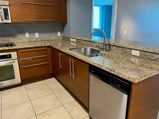Foto del edificio - 2641 N Flamingo Rd