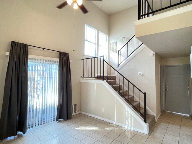 Building Photo - 12214 Wild Pine Dr
