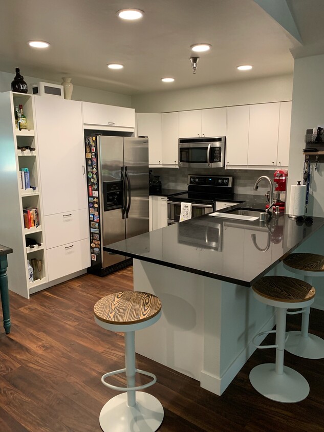 New Kitchen - 17161 Alva Rd