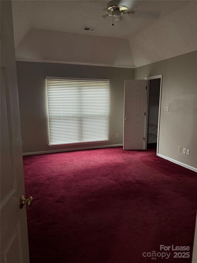 Foto del edificio - 9520 Marshbrooke Rd