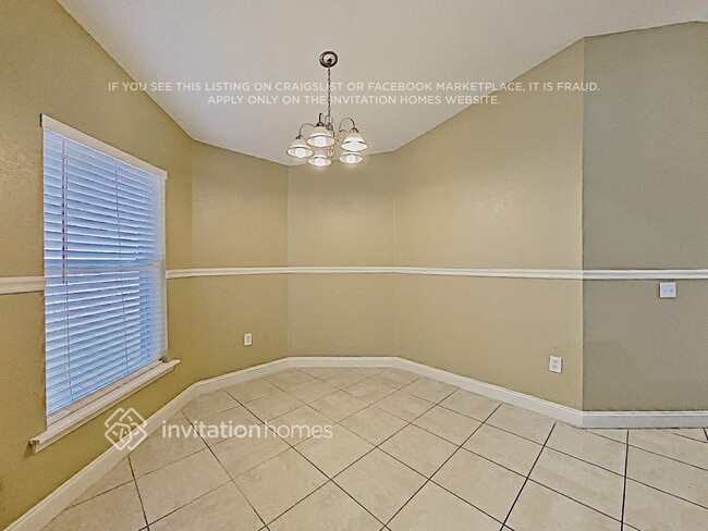 Building Photo - 409 Blackbird Way