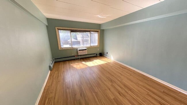 Building Photo - 0 bedroom in Chicago IL 60660