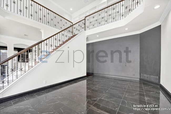 Building Photo - 4633 San Marcos Way