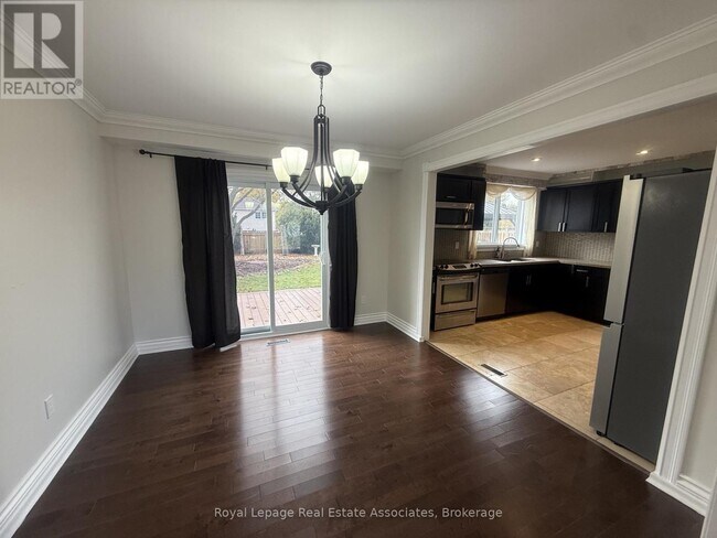 Photo du bâtiment - 18 Fagan Dr