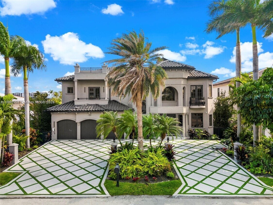 Foto principal - 3380 NE 170th St