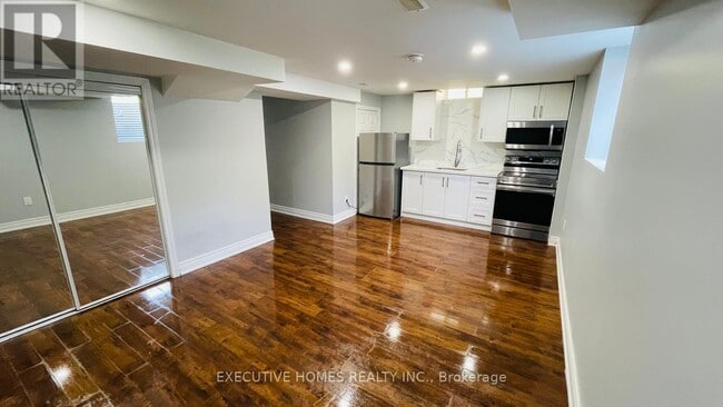 Building Photo - 4789 Colombo Crescent