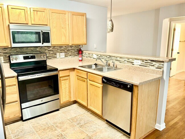 Foto del edificio - 2800 Trailwood Pines Ln
