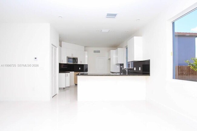 Foto del edificio - 15631 SW 11th Terrace