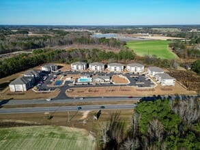 Building Photo - 250 Grove Cir