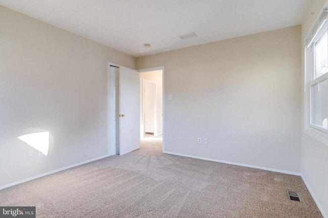 Photo - r12211 Apartment