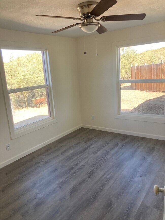 Foto del edificio - 51437 US-60