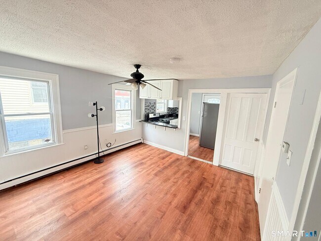 Building Photo - 240 Wood Ave