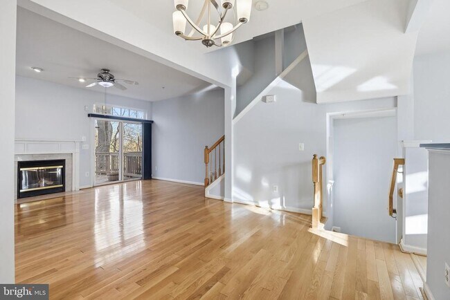 Foto del edificio - 2957 Huntington Grove Square