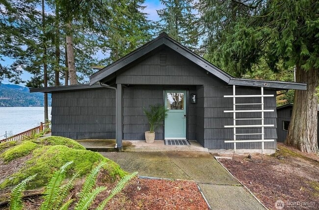 Foto del edificio - 2562 Lake Whatcom Blvd