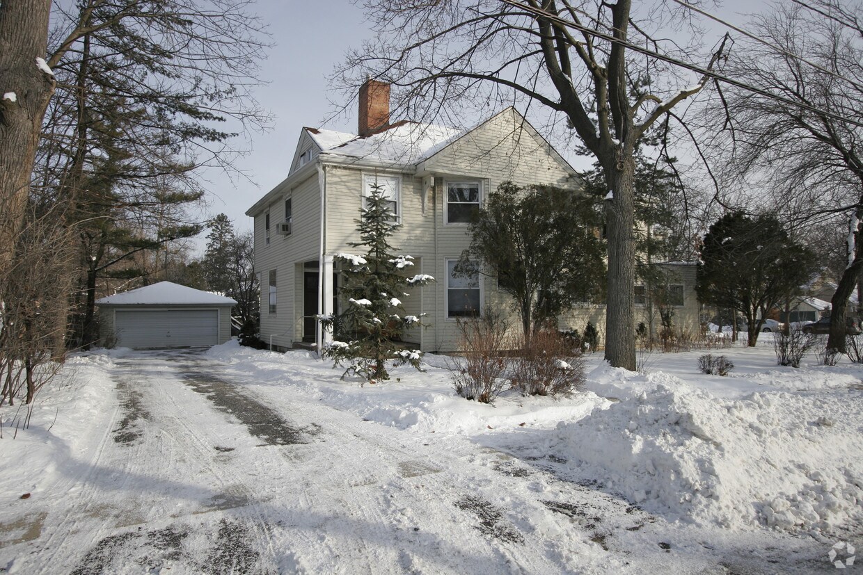 Foto principal - 320-322 Grant Pl