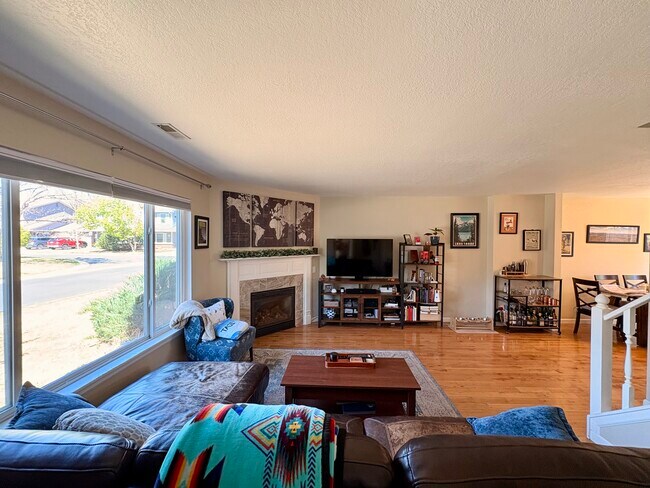 Foto del edificio - 5226 Estes Cir