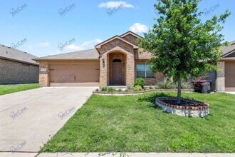 Building Photo - 2720 Gains Mill Dr