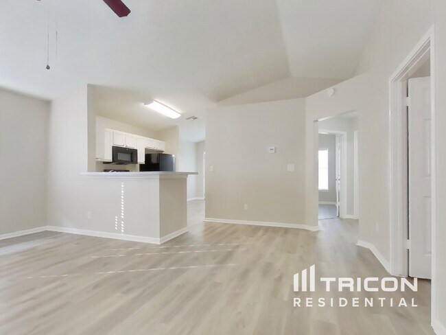 Building Photo - 3254 Kelling St